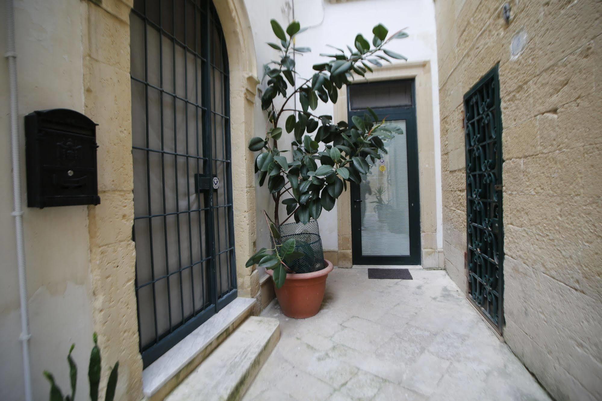 Tito Schipa B&B Lecce Exterior photo
