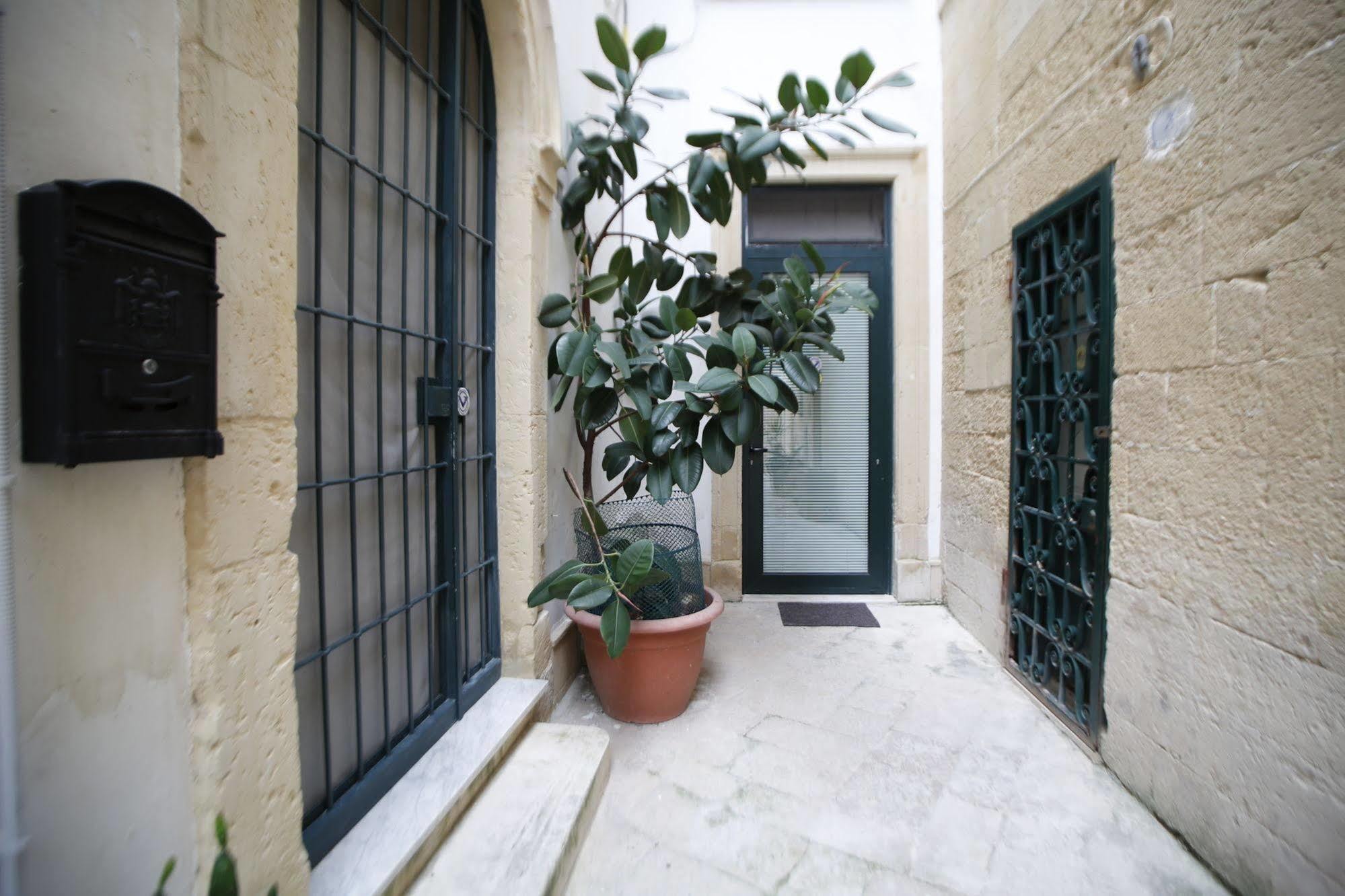 Tito Schipa B&B Lecce Exterior photo
